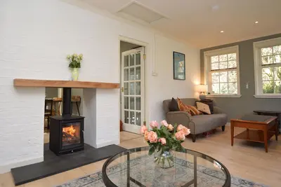 Image de Old Powdermill Cottage - a cottage that sleeps 6 guests in 3 bedrooms