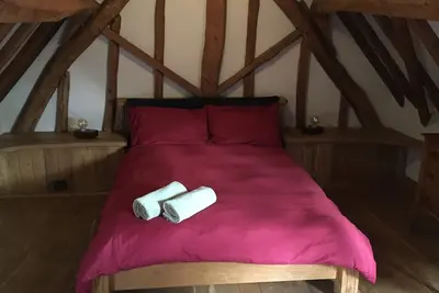Image de Self-contained cottage (restored from an old stable) - in rural village
