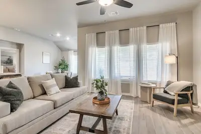 Image de Big, Bright & Beautiful!