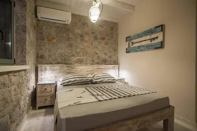 Image de Villa Aoidi with swimming pool near Delphi