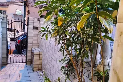 Image de Comfortable house, 2 minutes from the beach, shopping malls, bars and lots of leisure. Pets allowed!