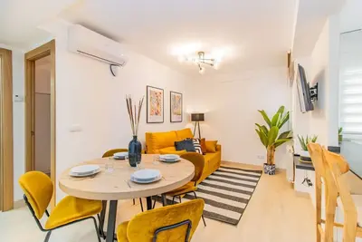 Modern Comfort in the Heart of Zaragoza