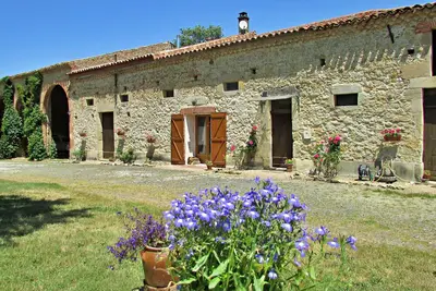 Image de Gîte dans ferme historique - 6 personnes - à 10 mn du Canal du Midi