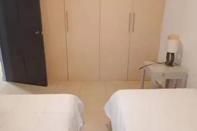 House in condo with security 8 px