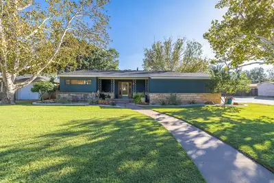 Tech Terrace Cozy Quarters Two Bedroom