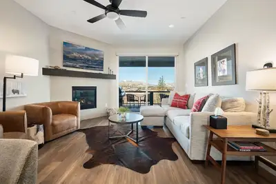 Image de Luxury River Run Chalet 95 I Great Views I Private Hot Tub I Best Price I Discounted Attractions