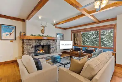 Image de New Bear Paw 3 Bed Ski In/Out Bachelor Gulch - Hot Tub, Pool, Firepit