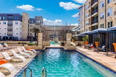 Image de Central Upscale Retreat in Dallas Area