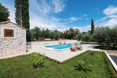 Image de Beautiful beachfront Villa with swimming pool!