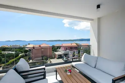 Image de 2-Bedroom Holiday Apartment with Pool and Sea-view!