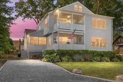 Image de Edgewater's Shelby on the Bay