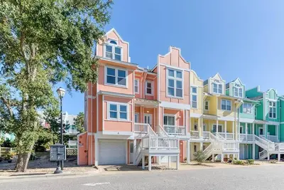 Image de Bb308a - Gorgeous Outer Banks Rental with Water Park & Minutes to the Beach!