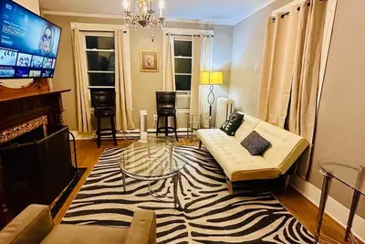 Image de Warm Cozy 1-bedroom apartment in Marvelous Milford with Fast WiFi &Free Parking