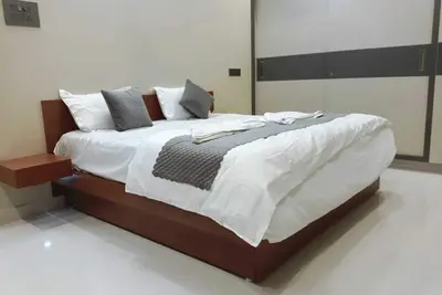 Image de Spacious building in charming Tirupati with Ac, WiFi, Hot water and Lift