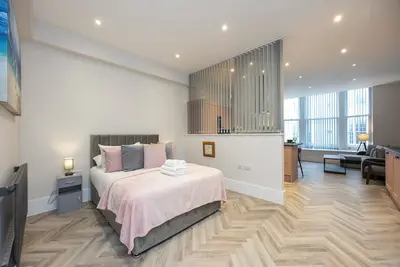 Image de Flat 1, New Immaculate Luxurious Central Apartment