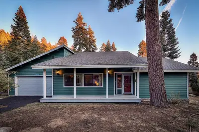 Tahoe Family Getaway – Secluded 3 Bdr Close to Lake, Skiing & Entertainment