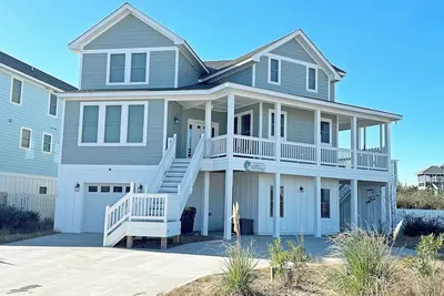 Image de V1207 - Salt Therapy, oceanside, 6 br, 4. 5 ba, pool, hot tub, and cabana.