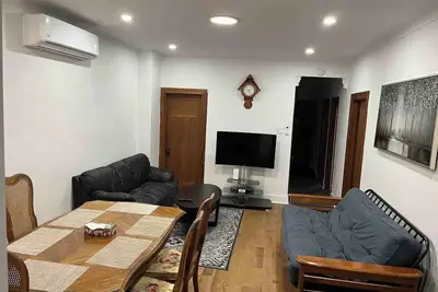 Image de Lovely 2 huge bedrooms apartment with free parking