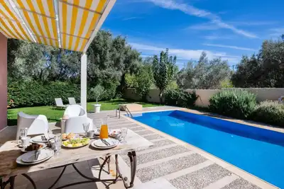 Image de Maria - Deux Chambres Villa, Couchages 4