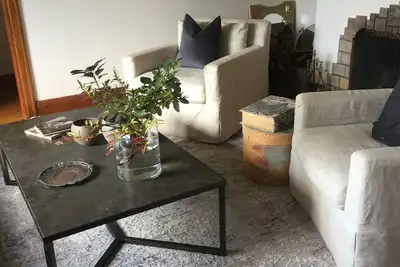 Image de Stunning house for rent in prestigious West Point Grey. \n