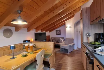 Image de Schöttelkarspitz apartment \"Nr. 5\" /1 bedroom/shower, Wc - Alpenparadies, guest house