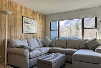 Image de Cozy Ski In/Out Brookside 1-bedroom condo with WiFi in Newry