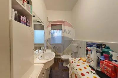Image de Simple and essential apartment not far from the center