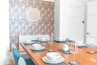 Image de The Georgian Manor House - 8 Bedroom House