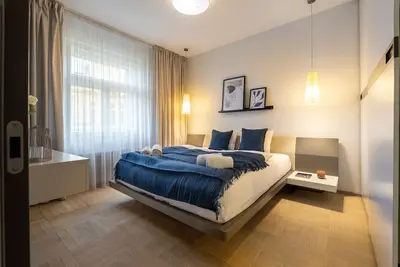Image de Chic & Central New Town Apartment by Subway