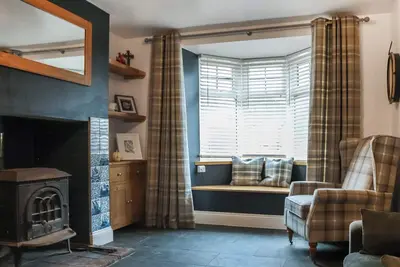 Image de 3 chambres à coucher à Newborough