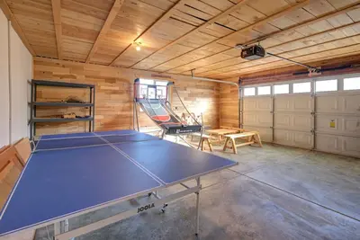 Image de Four Bedroom Home with Hot Tub and Views