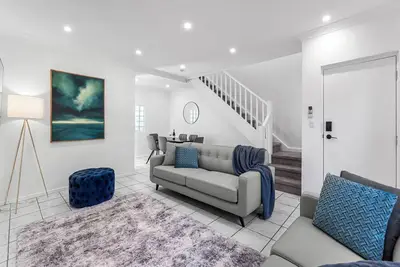 Image de Nat's In Glenelg | Beach+Backyard | Jetty Rd Carport Bbq WiFi Airport
