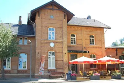 Image de Vacation apartment in the \"Lügde train station\" - apartment/apartment, shower and bath, Wc, 3