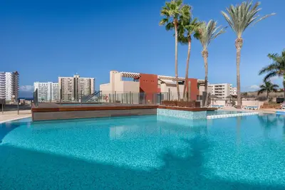 Image de Appartement de vacances 'Paradise Beach Bay' avec piscine partagée, Wi-Fi et climatisation