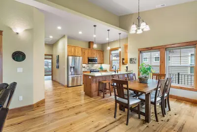 Image de Charming new Dover Bay condo near Sandpoint