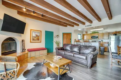 Image de Golf Course & Mtn Views - Tucson Getaway!