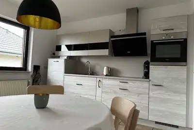 Image de Bright, quiet and spacious apartment. Dogs welcome!