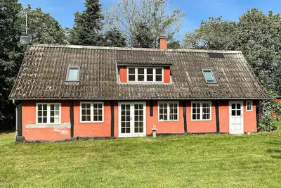Maison confortable à Aakirkeby avec.