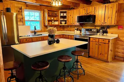 Image de Log Cabin Retreat in Monroe