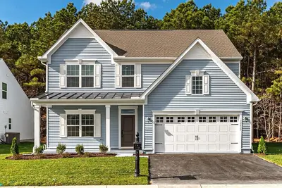 Image de Coastal Marsh-Beautiful 5 Bedroom Home in America's Coolest Small Town!