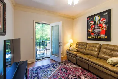 Image de Low Country Dawg House | Stunning Walking Trails!