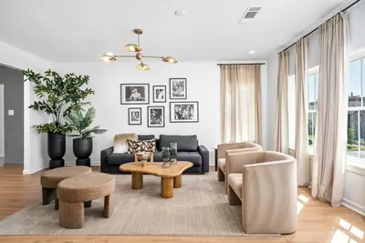 Image de Luxe Spa Lounge • Gated 4Pkg • 2 linked Suites • Sleeps 20