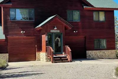 Image de Mountain Chalet in heart of Grand County, Hot Tub, Dogs welcome, Child Friendly