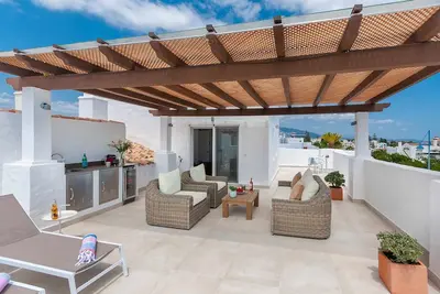 20 - Stunning Beachside Penthouse in San Pedro