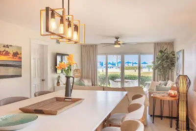 Image de Salt and Sand - renovated 2b/2b condo at Sunset Cove on famous Seven Mile Beach