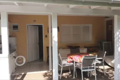 Image de Espace 4 à 6 couchages à 50 mètres de la plage d Anse à L'âne résidence Eden.