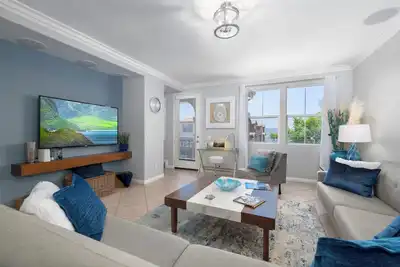 Image de Gorgeous Luxurious San Diego Townhome - Stunning Views, Pool, Hot Tub