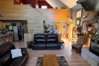 Image de Private 3bdrm Home w/ Sauna and Log Bar on the lower level!