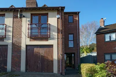 Image de Pass the Keys | Beautiful 3-Bed Riverside Townhouse w/ Parking