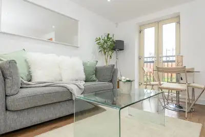 Image de Central Leeds Duplex with Fantastic Canal Views - Pass the Keys